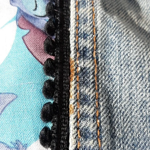 Levis Lilo Stitch Jean Jacket XS - Picture 10 of 17